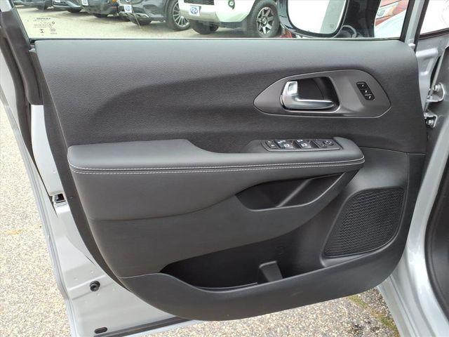 new 2026 Chrysler Pacifica car, priced at $44,025