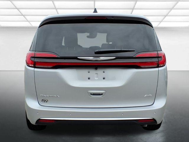 new 2026 Chrysler Pacifica car, priced at $44,025