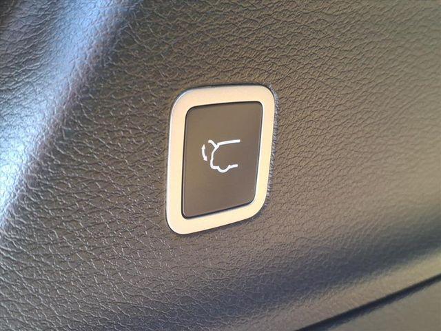 new 2025 Chrysler Pacifica car, priced at $44,765