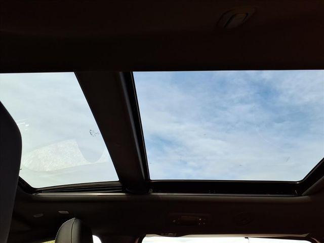 new 2025 Chrysler Pacifica car, priced at $44,765