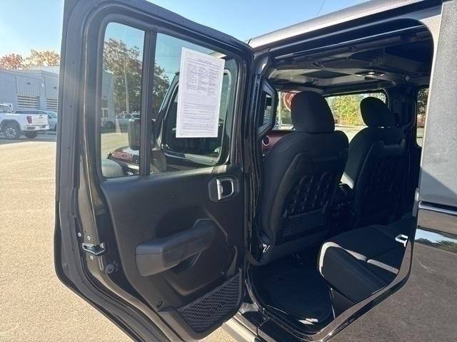 used 2022 Jeep Gladiator car, priced at $33,495