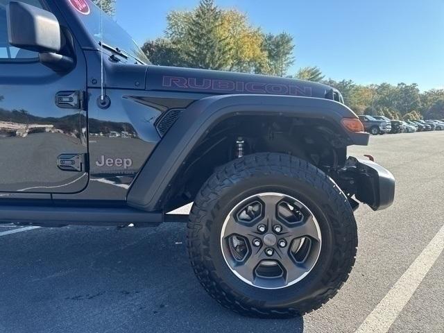 used 2022 Jeep Gladiator car, priced at $33,495