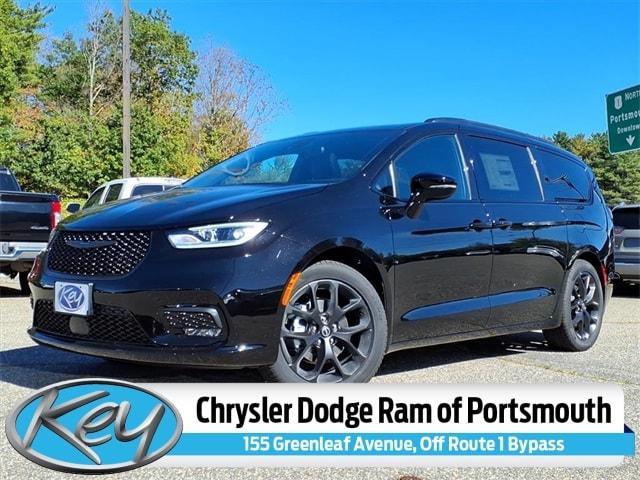 new 2026 Chrysler Pacifica car, priced at $47,030