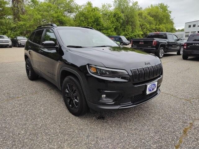 used 2023 Jeep Cherokee car, priced at $22,395