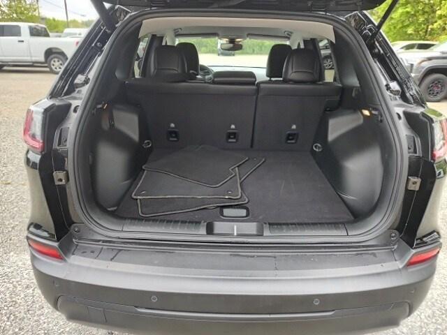 used 2023 Jeep Cherokee car, priced at $22,395