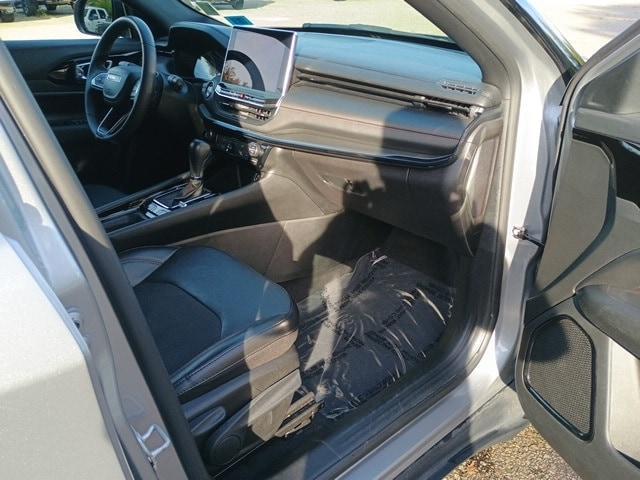 used 2023 Jeep Compass car, priced at $21,290