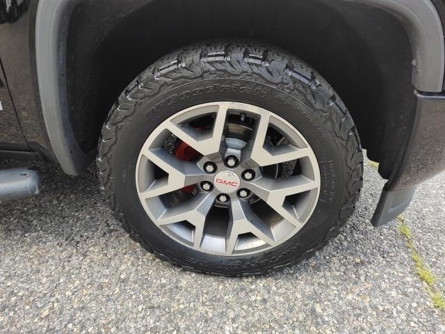 used 2015 GMC Sierra 1500 car, priced at $23,195