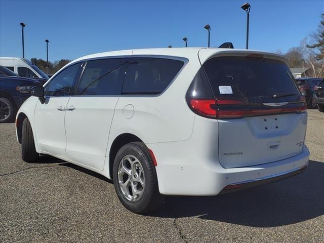 new 2024 Chrysler Pacifica car, priced at $49,999