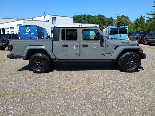 used 2022 Jeep Gladiator car, priced at $32,023