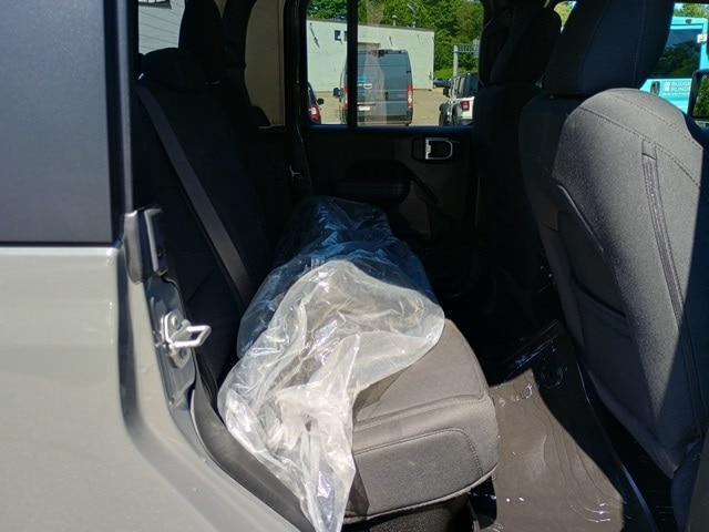 used 2022 Jeep Gladiator car, priced at $30,575