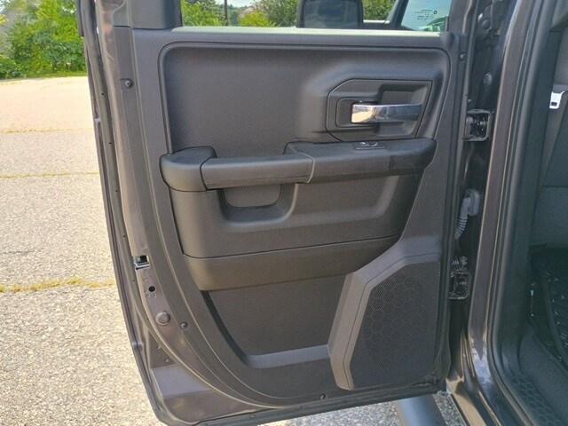 used 2022 Ram 1500 Classic car, priced at $28,200