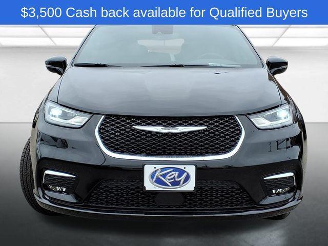 new 2026 Chrysler Pacifica car, priced at $43,530