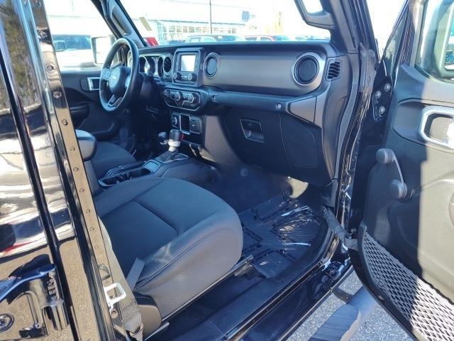 used 2021 Jeep Gladiator car, priced at $27,999