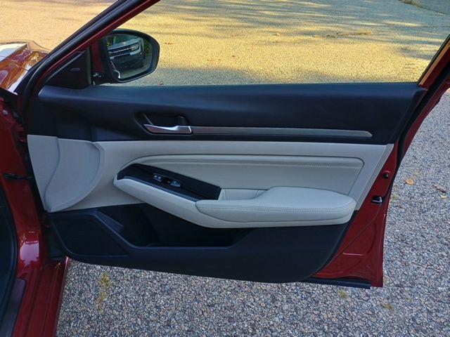 used 2022 Nissan Altima car, priced at $19,900