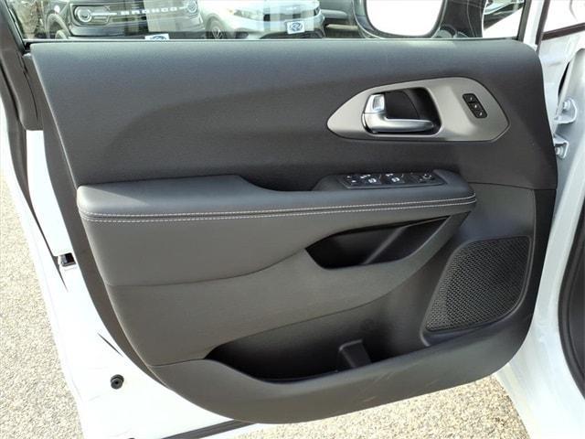 new 2026 Chrysler Pacifica car, priced at $46,035