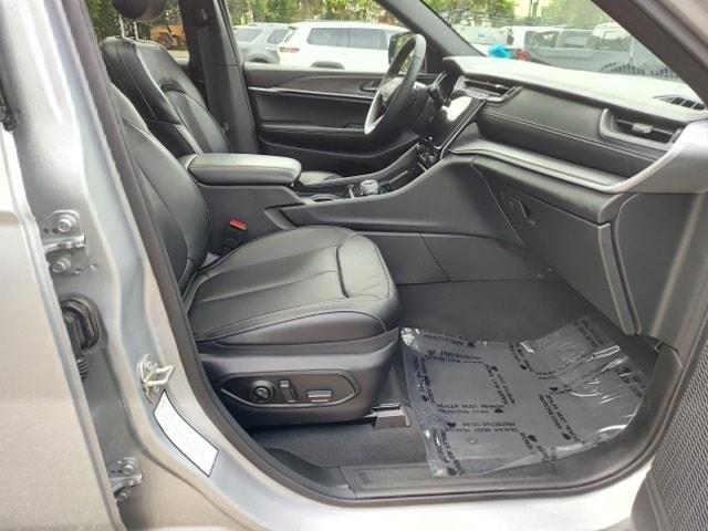 used 2024 Jeep Grand Cherokee L car, priced at $35,900