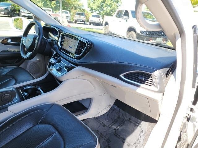 used 2022 Chrysler Pacifica car, priced at $26,999