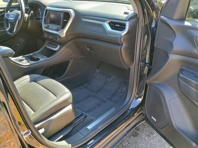 used 2023 GMC Acadia car, priced at $27,117
