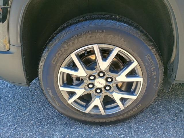 used 2023 GMC Acadia car, priced at $27,117