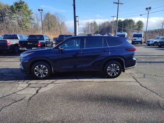 used 2020 Toyota Highlander car, priced at $26,999