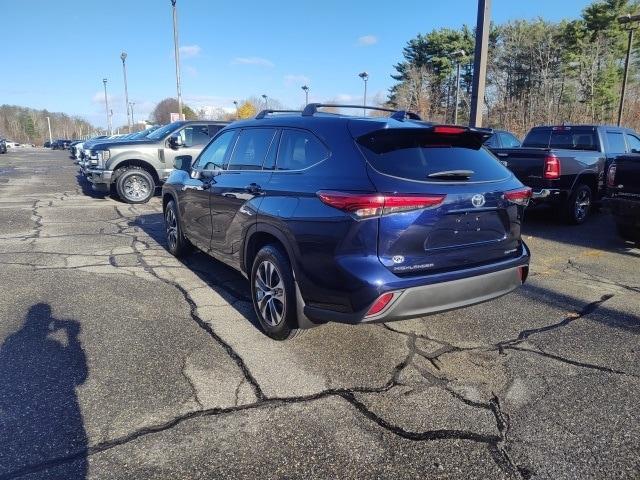 used 2020 Toyota Highlander car, priced at $26,999