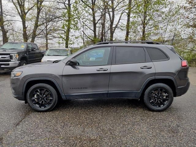 used 2023 Jeep Cherokee car, priced at $22,795