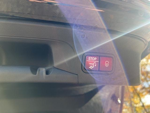 used 2019 Mercedes-Benz GLC 300 car, priced at $19,675