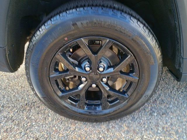 used 2024 Jeep Grand Cherokee car, priced at $31,704