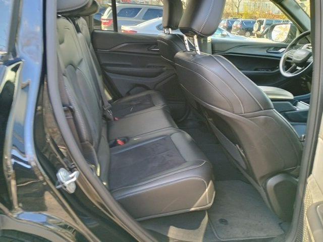 used 2024 Jeep Grand Cherokee car, priced at $31,704