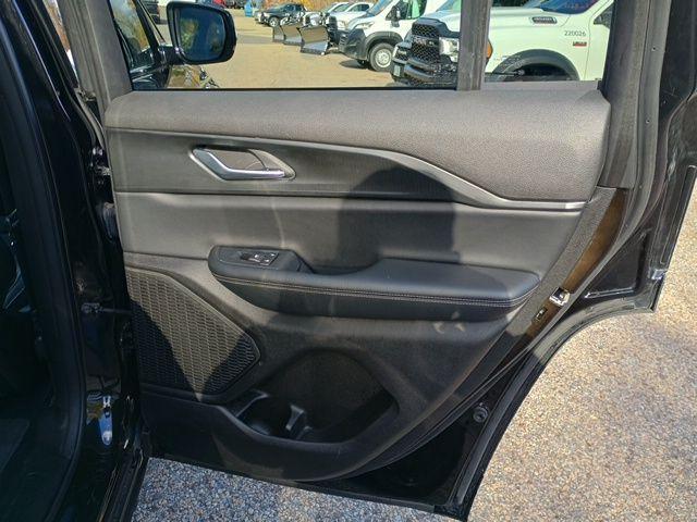 used 2024 Jeep Grand Cherokee car, priced at $31,704