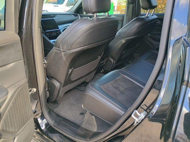 used 2024 Jeep Grand Cherokee car, priced at $31,704