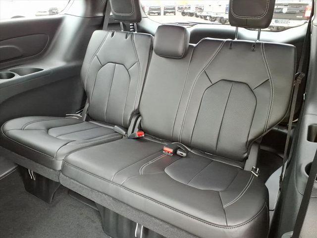 new 2026 Chrysler Pacifica car, priced at $45,455