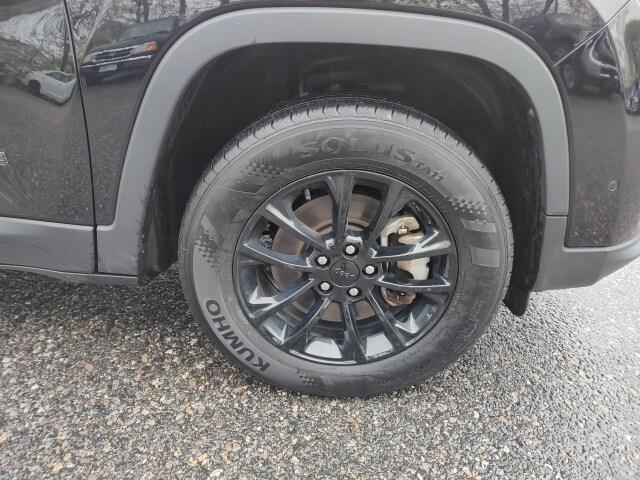 used 2023 Jeep Cherokee car, priced at $22,795
