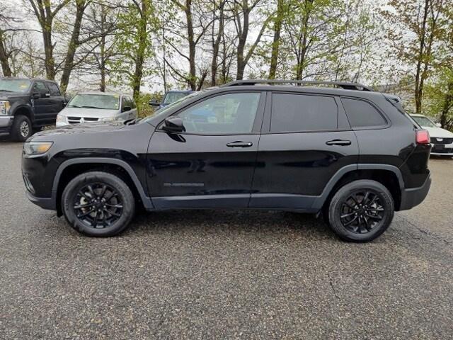 used 2023 Jeep Cherokee car, priced at $22,795
