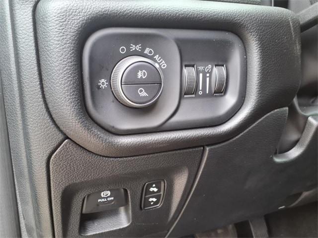 new 2025 Ram 1500 car, priced at $43,697