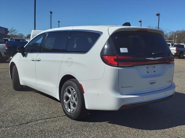 new 2024 Chrysler Pacifica car, priced at $49,999