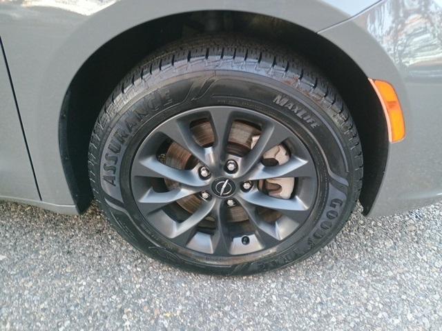 used 2022 Chrysler Pacifica car, priced at $26,995