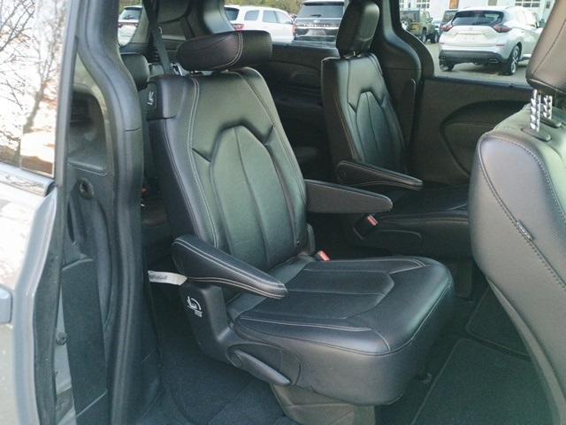 used 2022 Chrysler Pacifica car, priced at $26,995