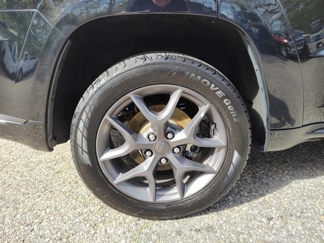 used 2020 Jeep Grand Cherokee car, priced at $26,795