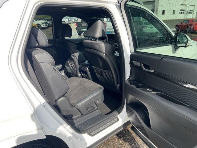 used 2024 Hyundai Palisade car, priced at $39,855