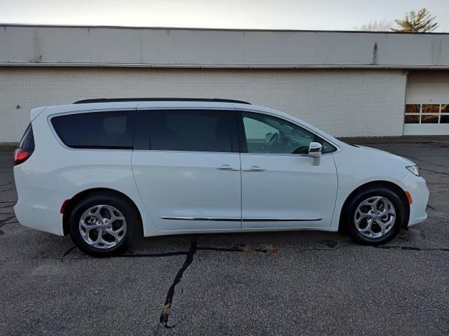 used 2022 Chrysler Pacifica car, priced at $27,687