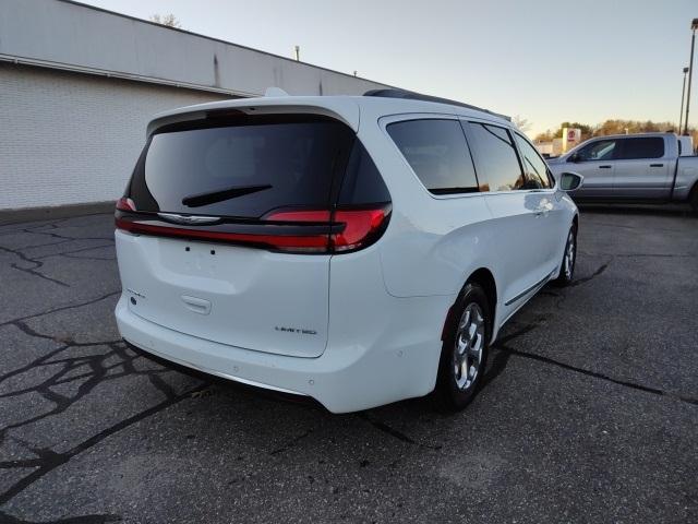 used 2022 Chrysler Pacifica car, priced at $27,687