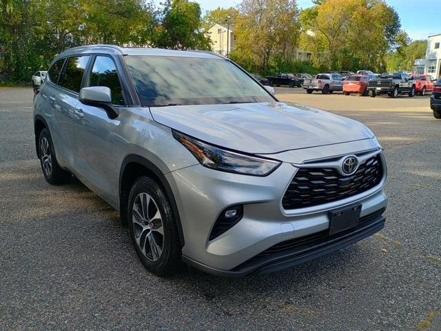 used 2023 Toyota Highlander car, priced at $33,795