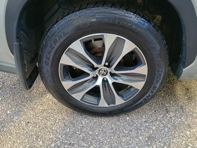 used 2023 Toyota Highlander car, priced at $33,795