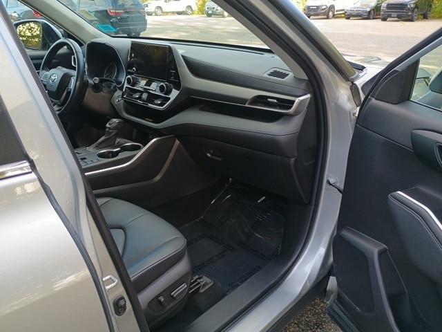 used 2023 Toyota Highlander car, priced at $33,795