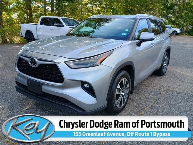 used 2023 Toyota Highlander car, priced at $33,795