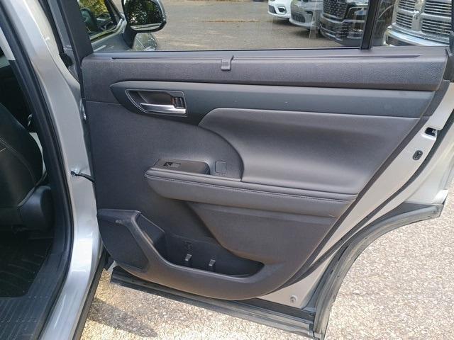 used 2023 Toyota Highlander car, priced at $33,795