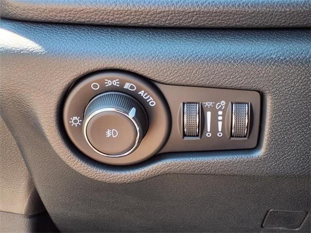 new 2025 Chrysler Pacifica car, priced at $42,515