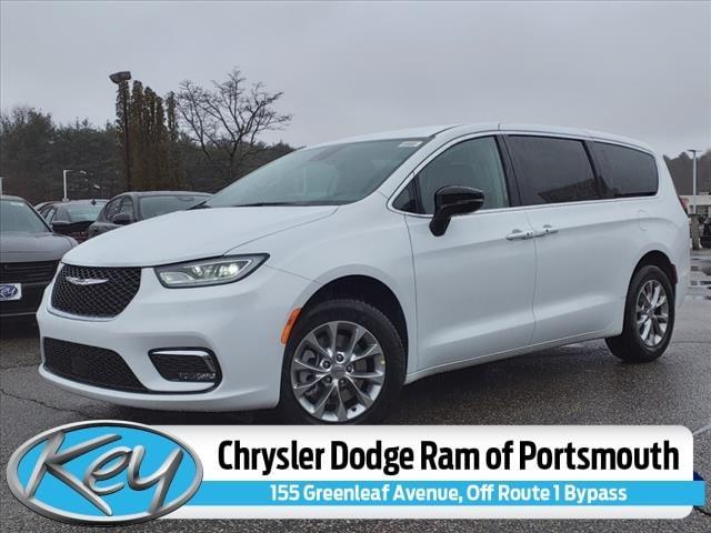new 2024 Chrysler Pacifica car, priced at $42,426