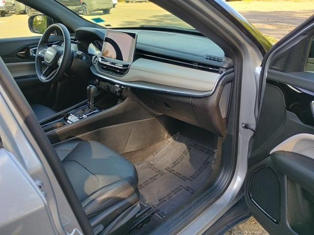 used 2023 Jeep Compass car, priced at $21,085